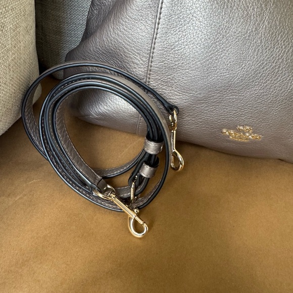 Coach hobo Crossbody bag metallic silver NWOT - Picture 9 of 17